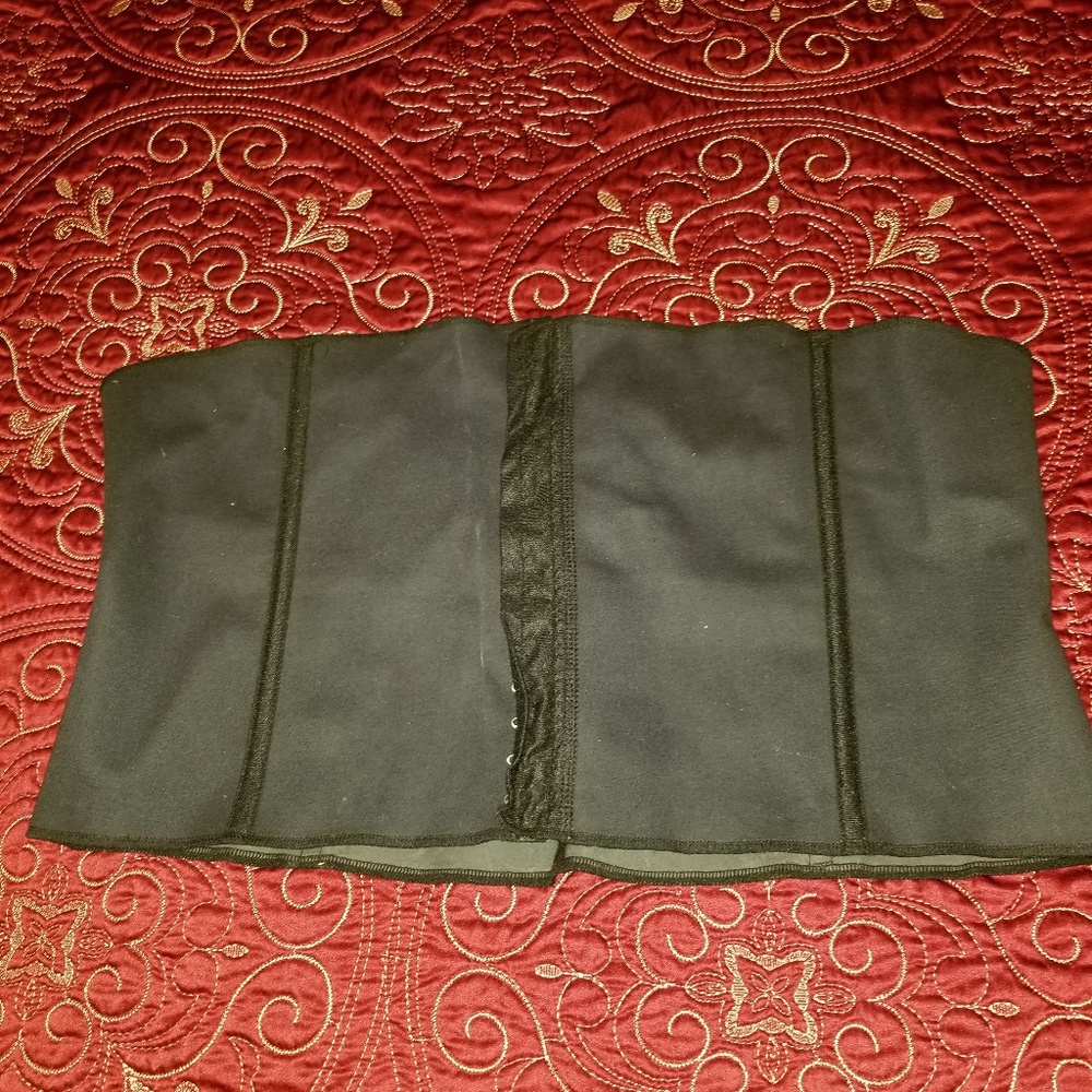 Waist slimmer. Shape wear